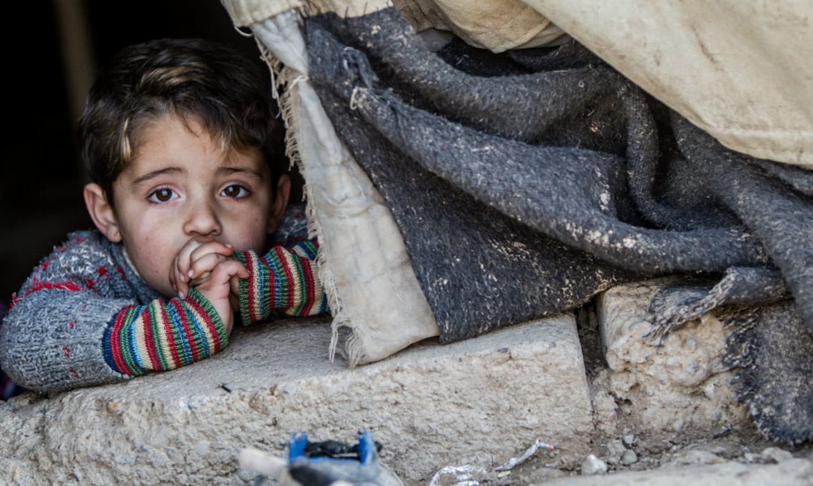 کمک به نیازمندان در زمستان